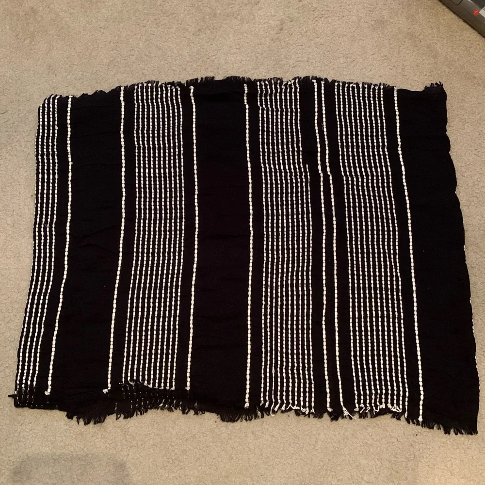 Striped Woven Black White Textured Infinity Scarf Christmas Winter Pictures Boho